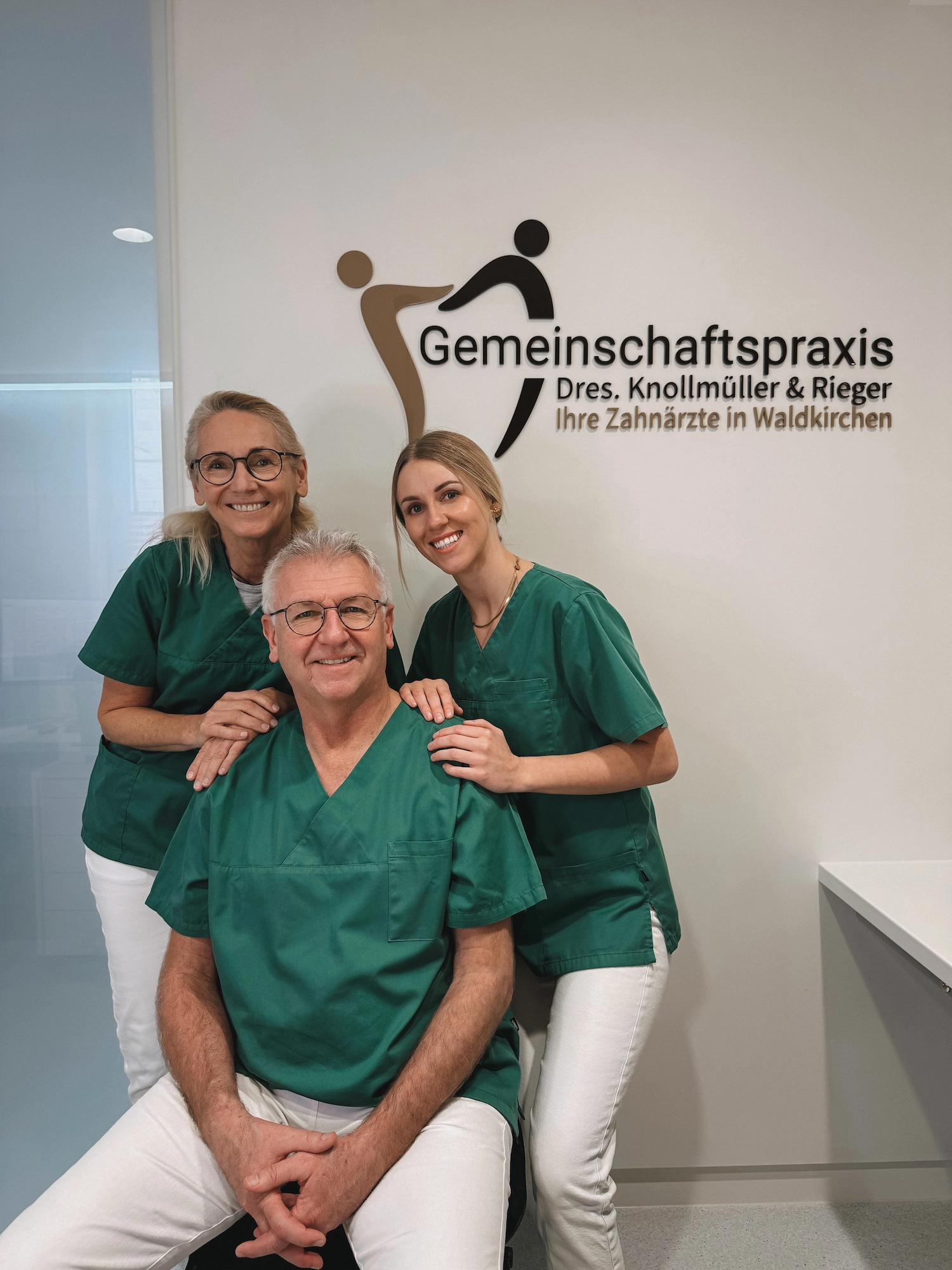 Zahnärzte Dres. Knollmüller & Rieger